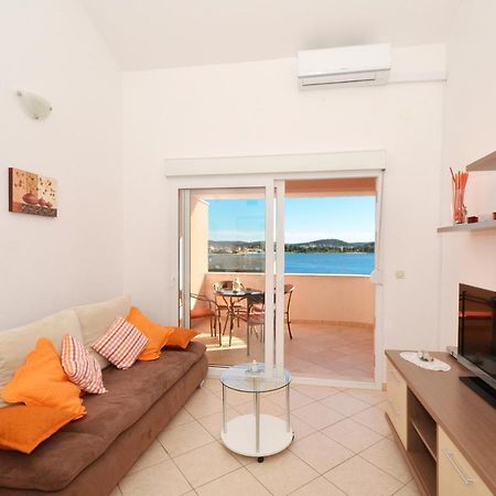 Apartmani Basic Rogoznica Rogoznica  Εξωτερικό φωτογραφία