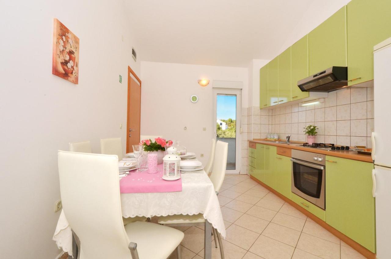 Apartmani Basic Rogoznica Rogoznica  Εξωτερικό φωτογραφία