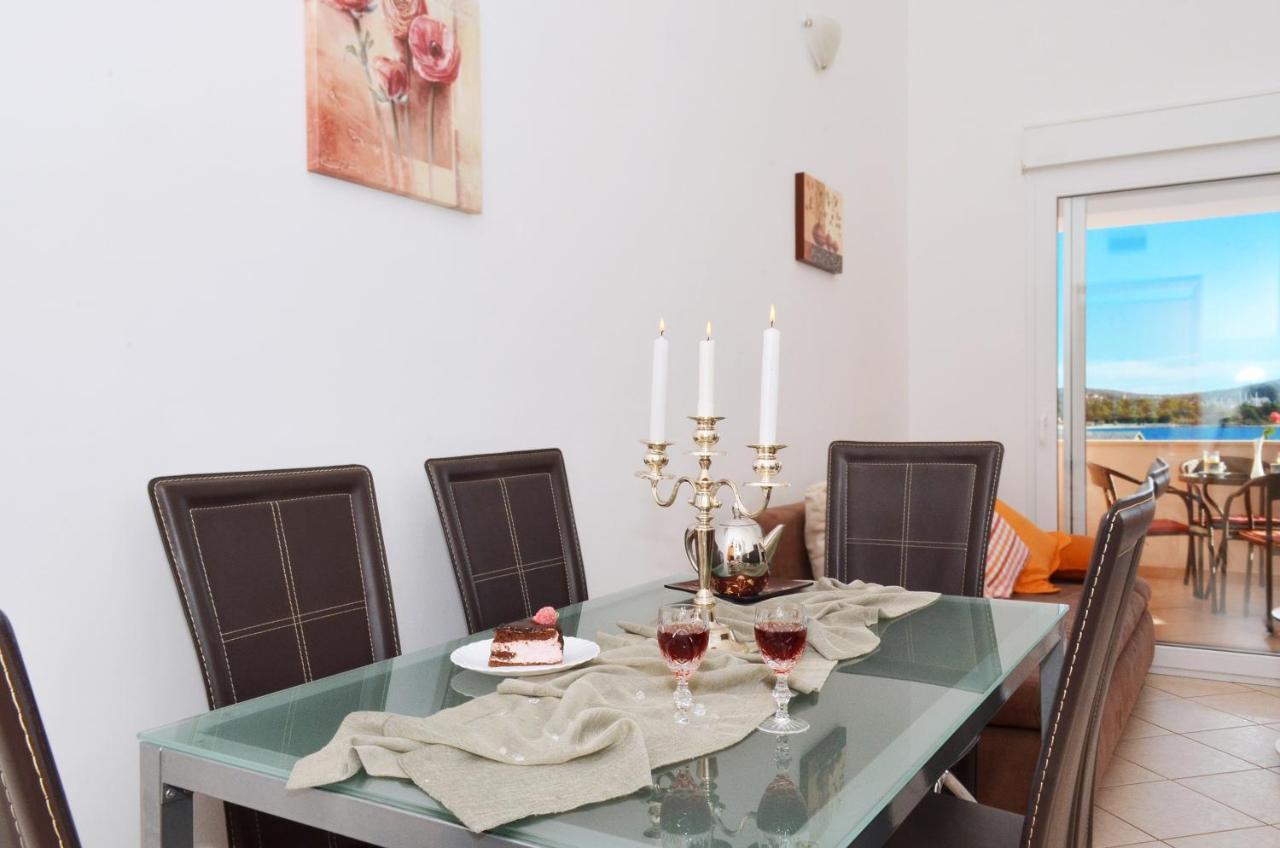 Apartmani Basic Rogoznica Rogoznica  Εξωτερικό φωτογραφία