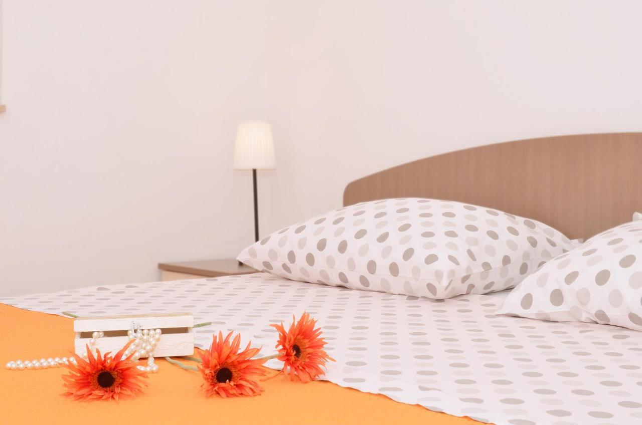 Apartmani Basic Rogoznica Rogoznica  Εξωτερικό φωτογραφία