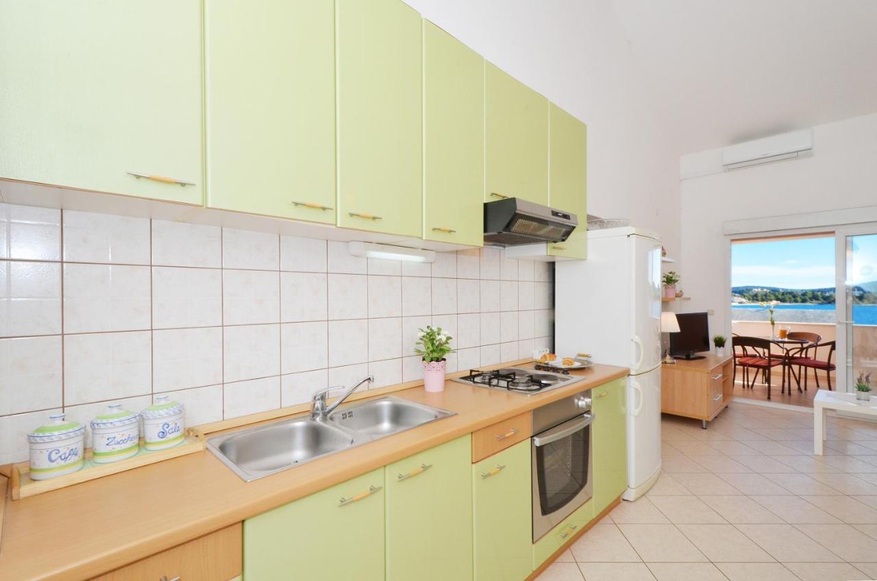 Apartmani Basic Rogoznica Rogoznica  Εξωτερικό φωτογραφία