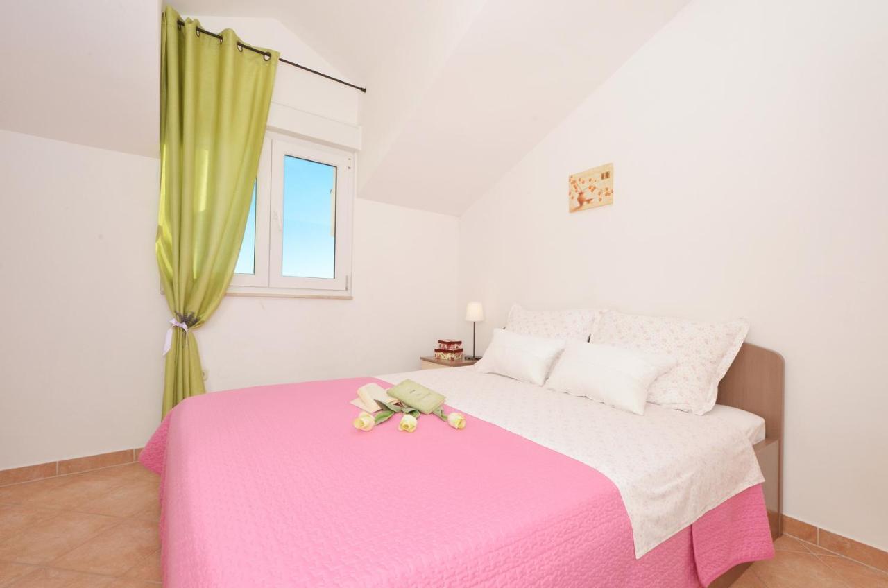 Apartmani Basic Rogoznica Rogoznica  Εξωτερικό φωτογραφία