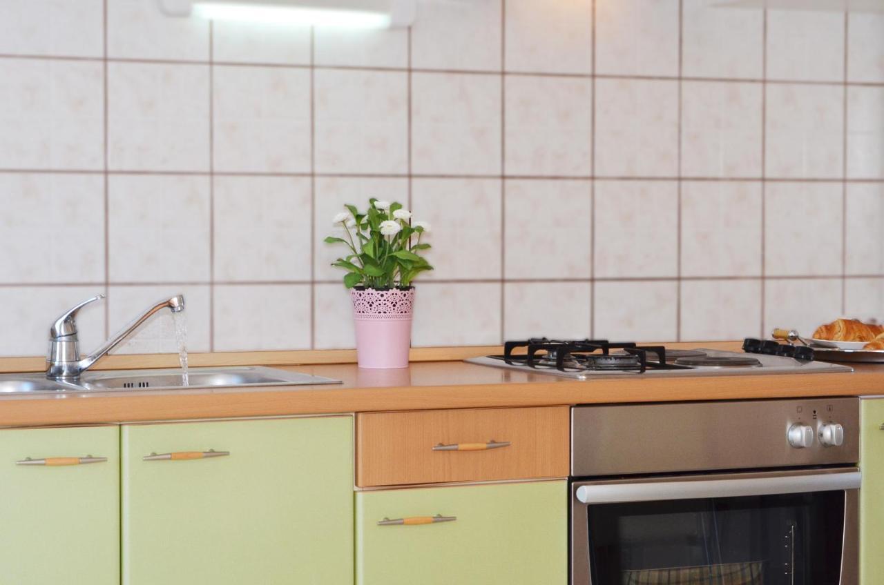 Apartmani Basic Rogoznica Rogoznica  Εξωτερικό φωτογραφία