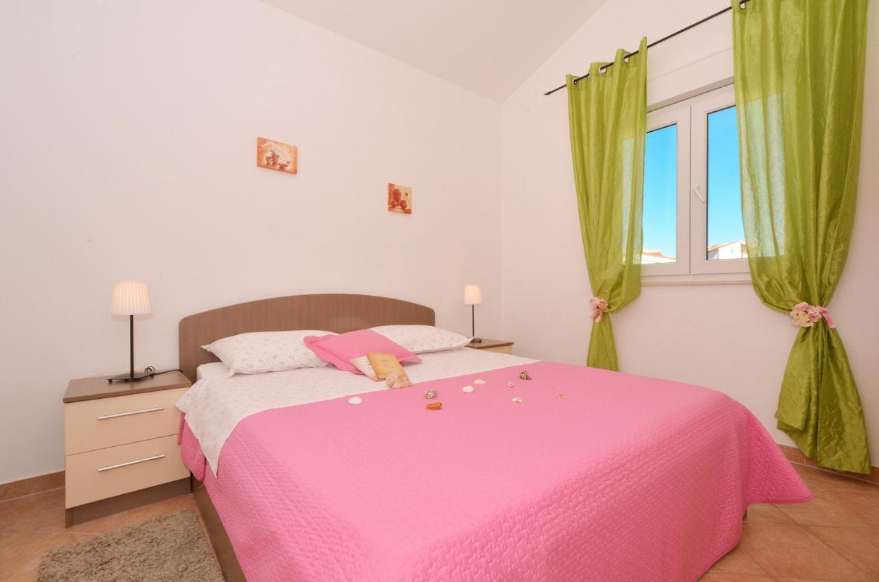 Apartmani Basic Rogoznica Rogoznica  Εξωτερικό φωτογραφία