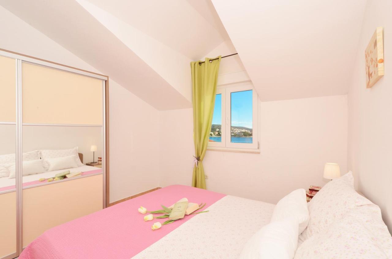 Apartmani Basic Rogoznica Rogoznica  Εξωτερικό φωτογραφία