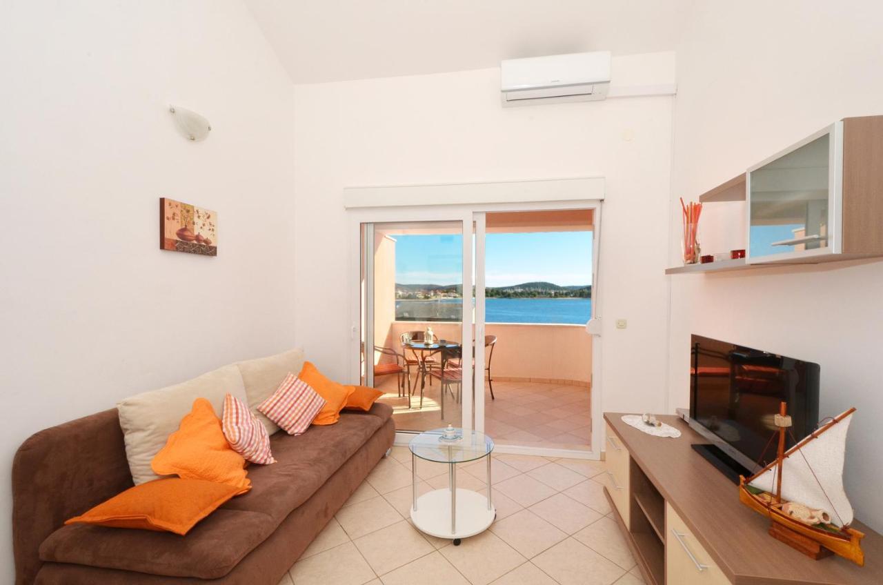 Apartmani Basic Rogoznica Rogoznica  Εξωτερικό φωτογραφία