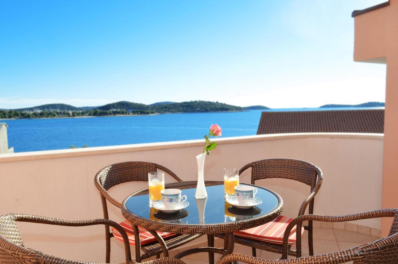Apartmani Basic Rogoznica Rogoznica  Εξωτερικό φωτογραφία