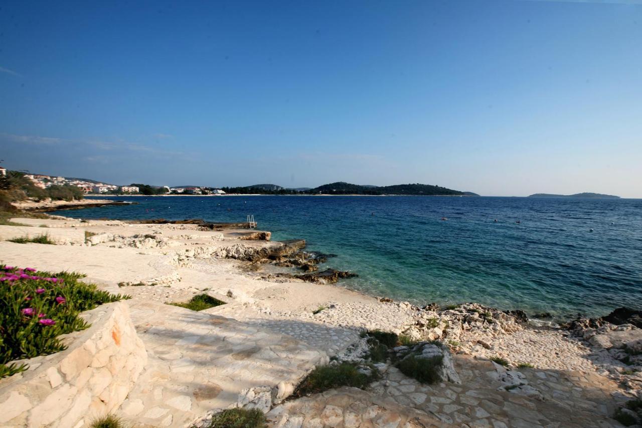 Apartmani Basic Rogoznica Rogoznica  Εξωτερικό φωτογραφία